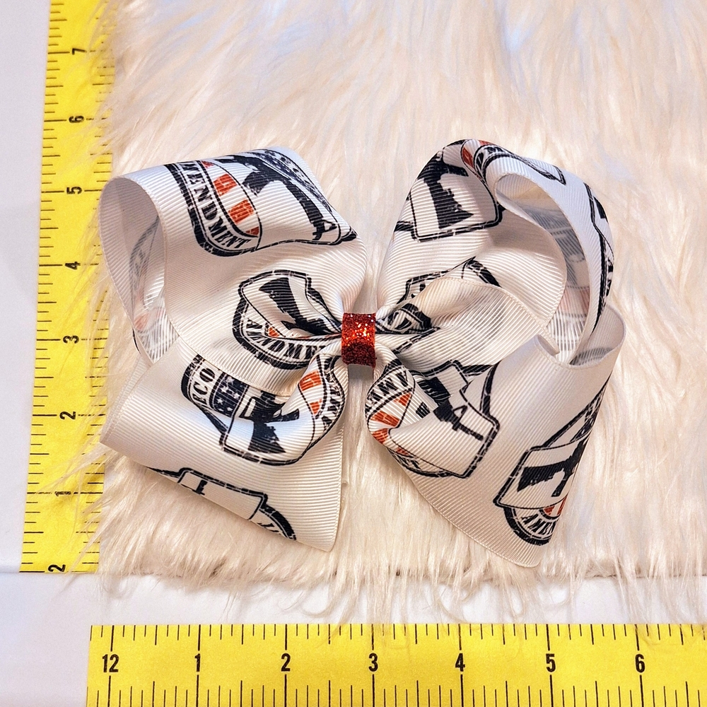 6 in. Boutique-style hairbow